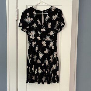 Express Y2K floral print black mini dress keyhole flutter sleeve lined size 4